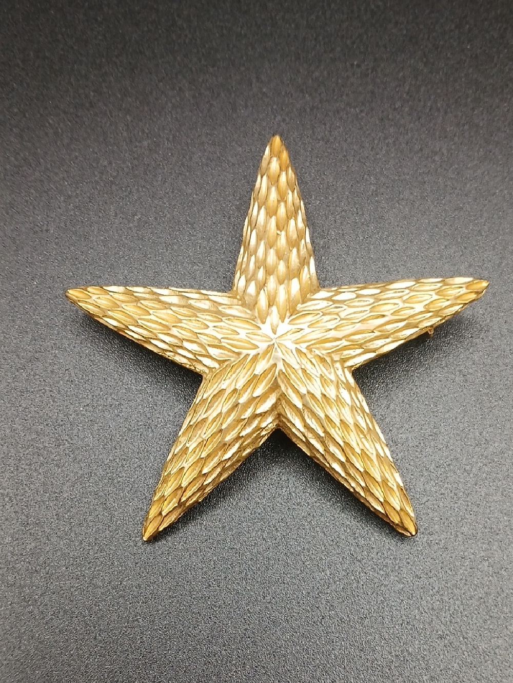 VTG mid-century BSK diamond cut starfish brooch Goldtone  *beach *seaside